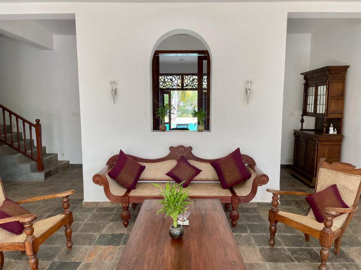 Khomba Lodge Tangalle Exterior photo