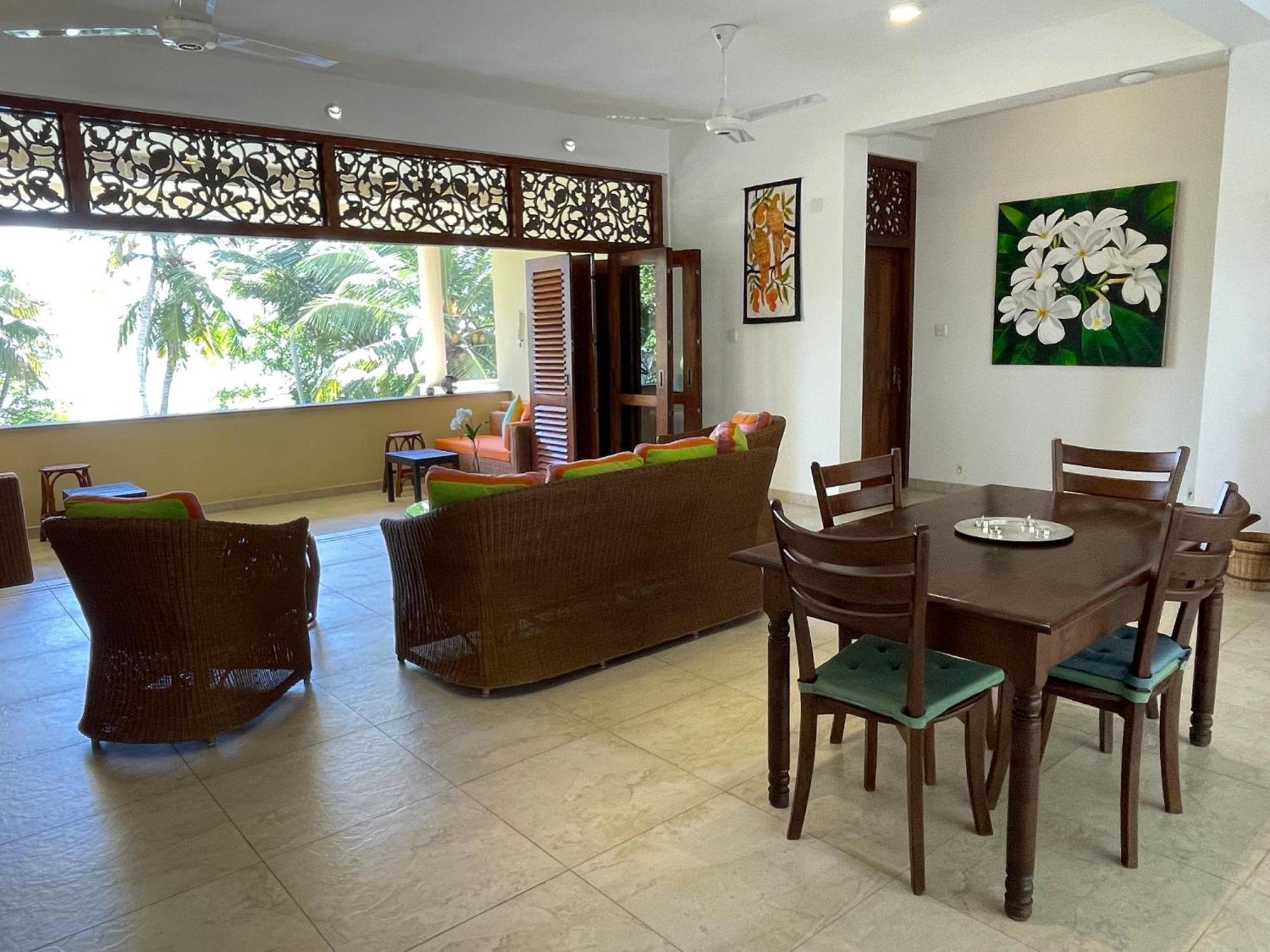 Khomba Lodge Tangalle Exterior photo