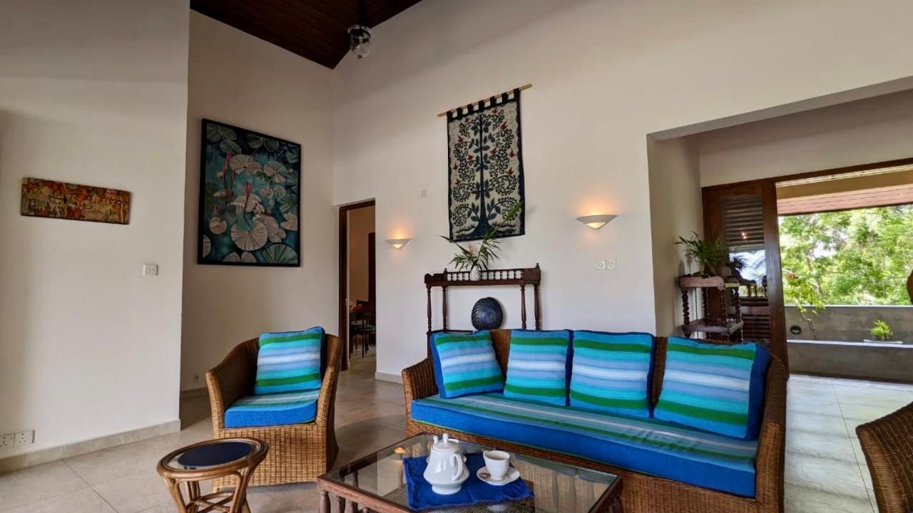 Khomba Lodge Tangalle Exterior photo